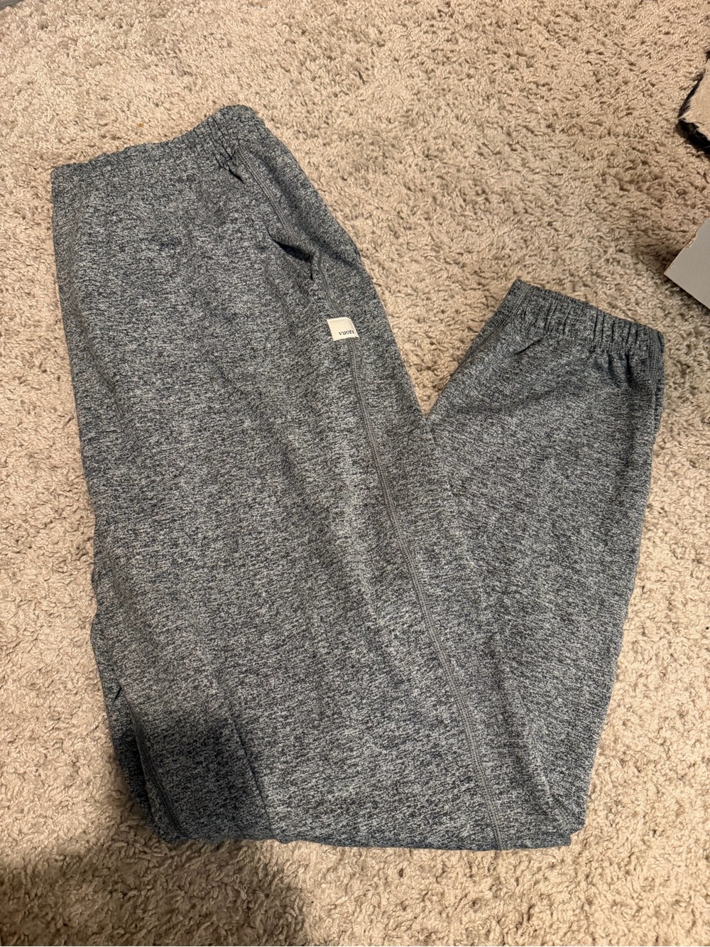 Vuori boyfriend joggers